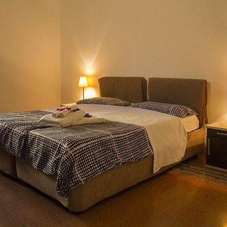 Palazzo Savona Hotel Палермо Екстериор снимка