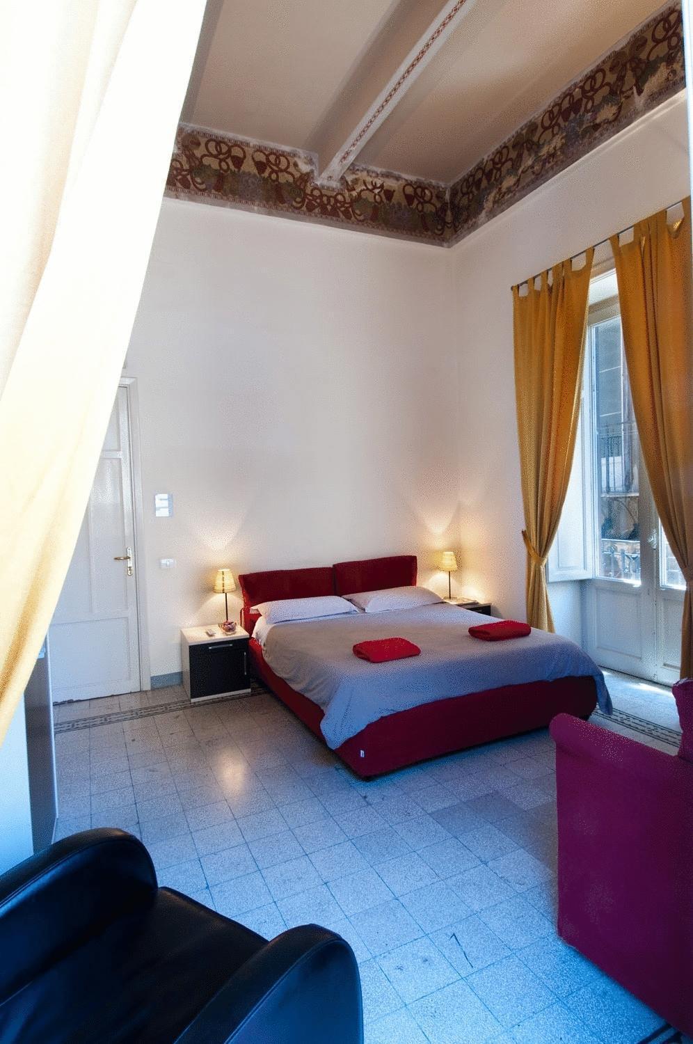 Palazzo Savona Hotel Палермо Екстериор снимка