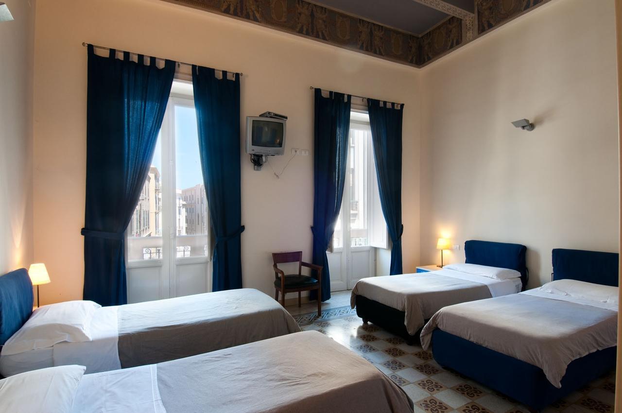 Palazzo Savona Hotel Палермо Екстериор снимка