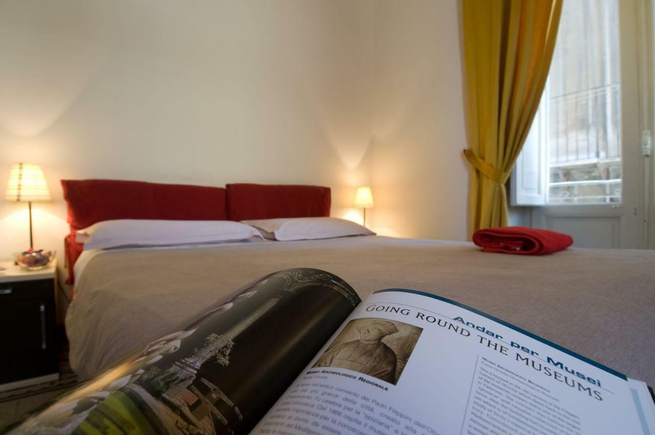 Palazzo Savona Hotel Палермо Екстериор снимка